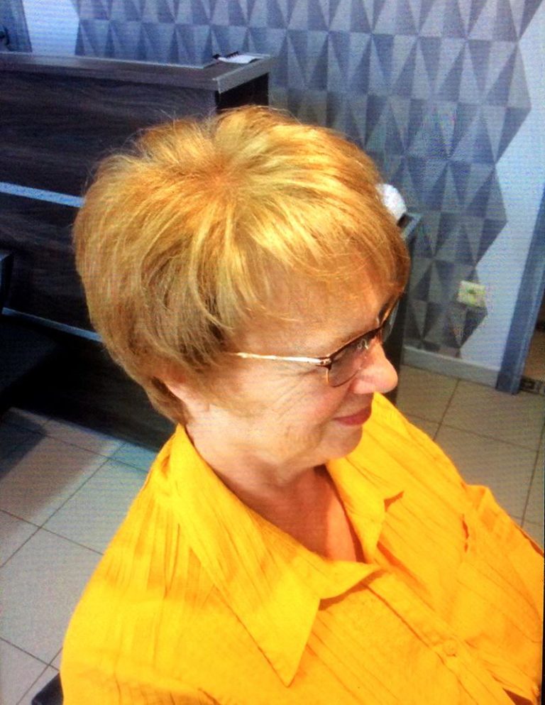 Ecxelle Coiffure atout commerces 2020 20dcad47553d899e9b194e3925088225 768x993